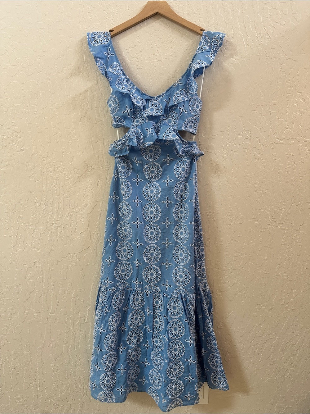 NWT Mango JULIET Openwork Detail Eyelet Ruffle Maxi Dress in Sky Blue - Picture 7 of 11